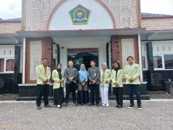 Tim BK MAN 2 Semarang (Tengaran) Kabupaten Semarang Terima Kunjungan Mahasiswa UIN Salatiga